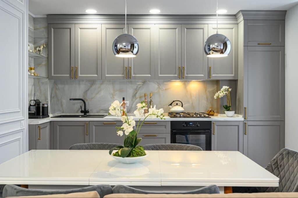 Modern home kitchen design