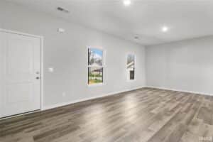 Empty Living Room Space Hillside Trl