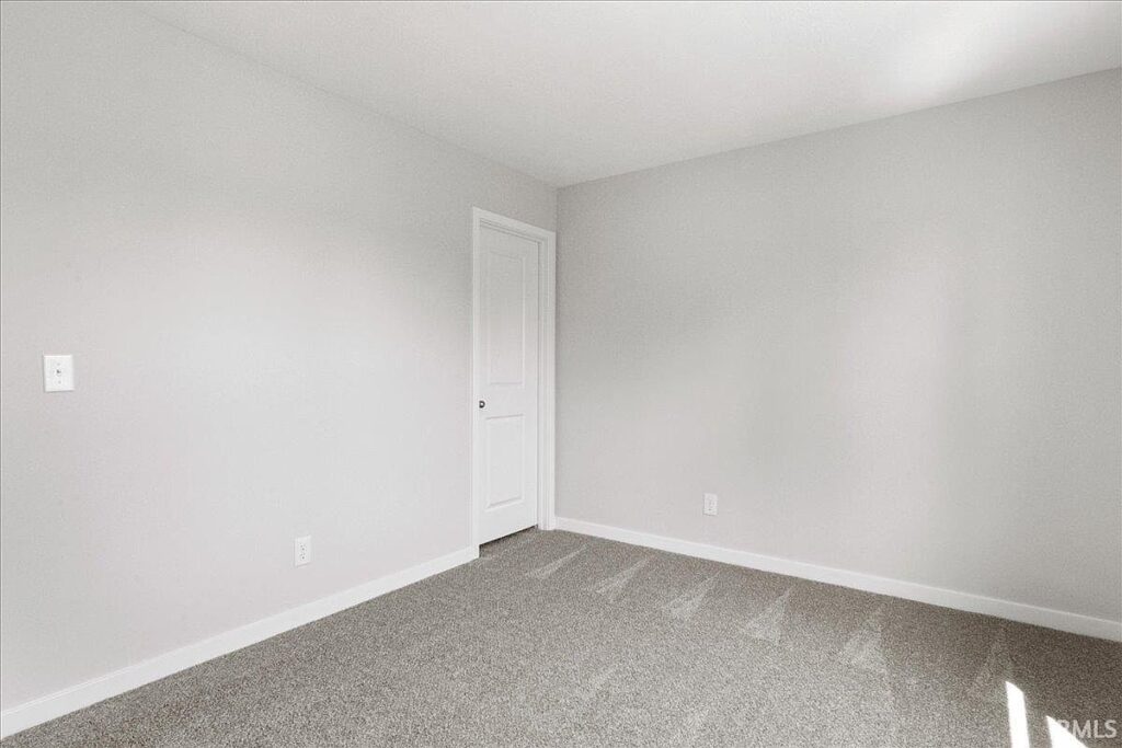 Empty Room View Hillside Trl