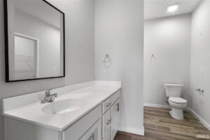 Modern Bathroom Vanity Hillside Trl